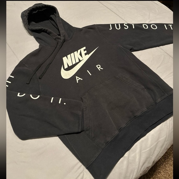 black nike hoodie mens medium